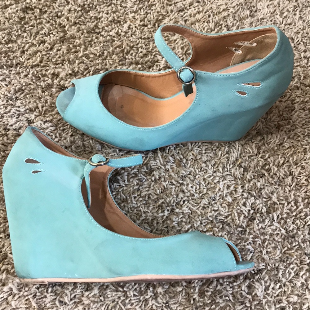Qupid Teal wedges